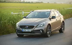   Volvo V40 Cross Country - 2014