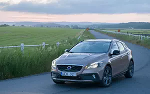   Volvo V40 Cross Country - 2014