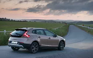   Volvo V40 Cross Country - 2014