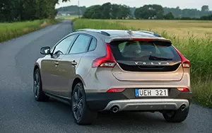   Volvo V40 Cross Country - 2014