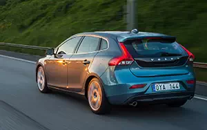   Volvo V40 - 2014