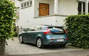   Volvo V40 - 2014