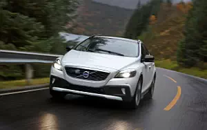   Volvo V40 D4 Cross Country - 2015