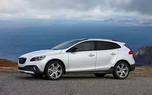   Volvo V40 D4 Cross Country - 2015