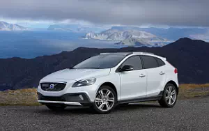   Volvo V40 D4 Cross Country - 2015