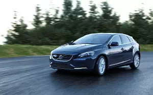   Volvo V40 D4 - 2015