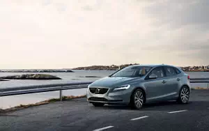   Volvo V40 T4 Momentum - 2016