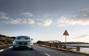   Volvo V40 T4 Momentum - 2016