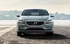   Volvo V40 T4 Momentum - 2016