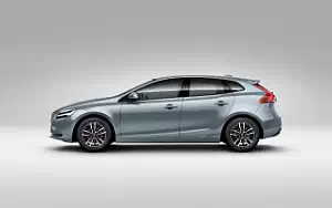   Volvo V40 T4 Momentum - 2016