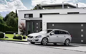   Volvo V60 Plug-in-Hybrid - 2013