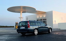   Volvo V70 T5 - 2005
