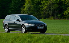   Volvo V70 - 2011