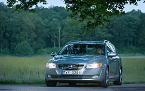   Volvo V70 D5 - 2014