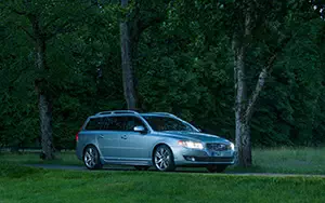   Volvo V70 D5 - 2014