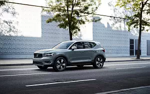   Volvo XC40 T5 Momentum - 2017