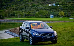   Volvo XC60 R-Design - 2013