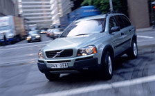   Volvo XC90 - 2003