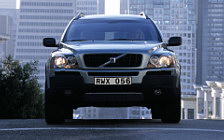   Volvo XC90 - 2003