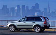   Volvo XC90 - 2003