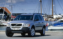   Volvo XC90 - 2003