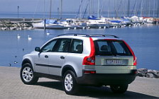   Volvo XC90 - 2003