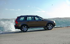   Volvo XC90 - 2012